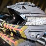 Lo strepitoso casco di Lorenzo Bertelli per il Rally di Nuova Zelanda